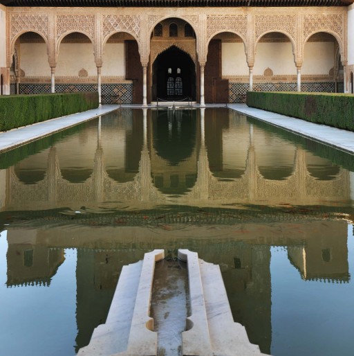 Patio de los Arrayanes. La Alhambra